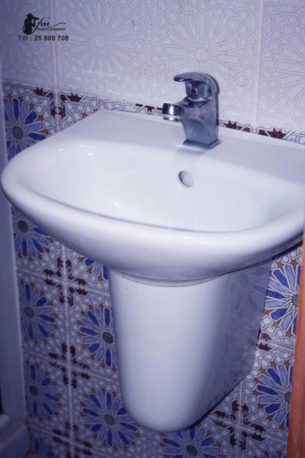 Saheb Ettabaa Tunis Hotel Bagian luar foto
